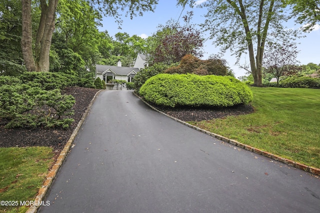 6 Stoecker Rd, Holmdel, NJ 07733 - view of front of property featuring a front lawn