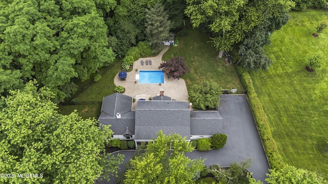 6 Stoecker Rd, Holmdel, NJ 07733 - bird's eye view of a pool area