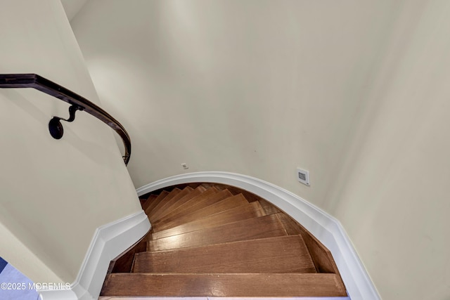 5 Champlain Ct, Lakewood, NJ 08701 - view of stairway