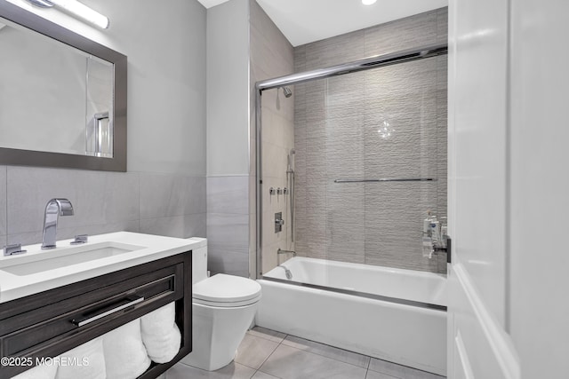 5 Champlain Ct, Lakewood, NJ 08701 - full bath with vanity, tile patterned floors, enclosed tub / shower combo, and tile walls