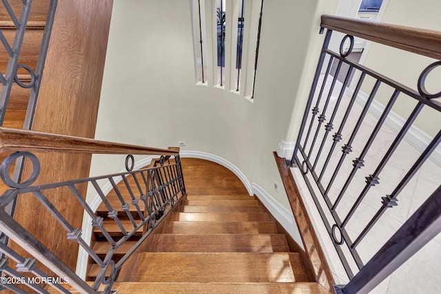 5 Champlain Ct, Lakewood, NJ 08701