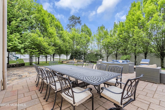 5 Champlain Ct, Lakewood, NJ 08701