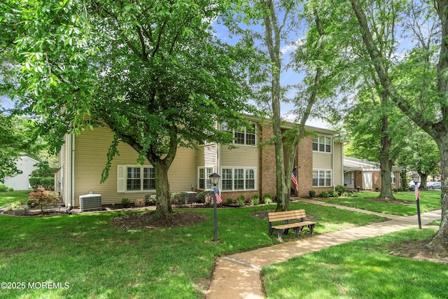 33 Honeysuckle Ln Unit 194, Red Bank, NJ 07701 - view of front facade featuring a front lawn