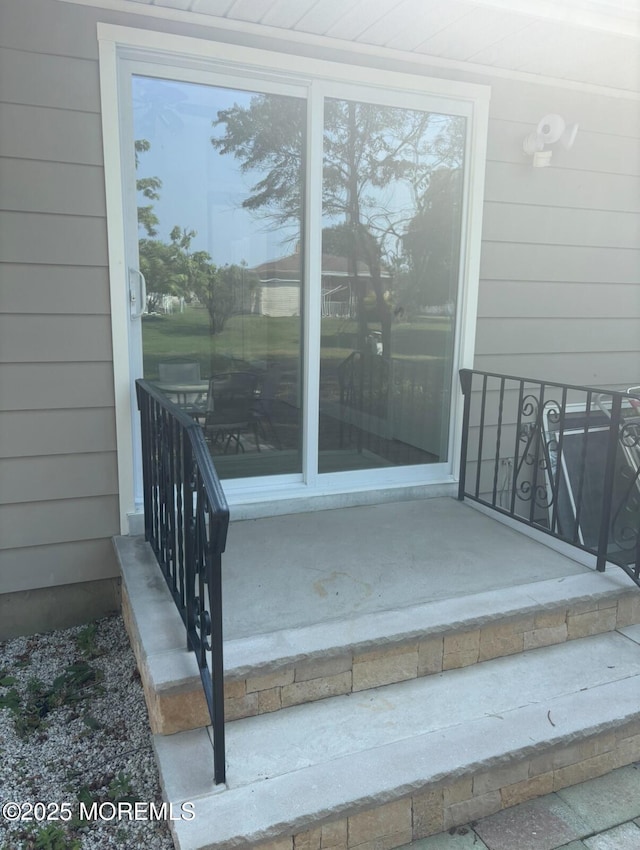 101 Bonaire Dr, Toms River, NJ 08757 - doorway to property