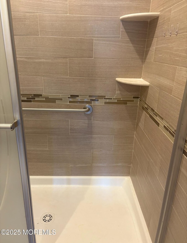 101 Bonaire Dr, Toms River, NJ 08757 - full bathroom featuring a stall shower