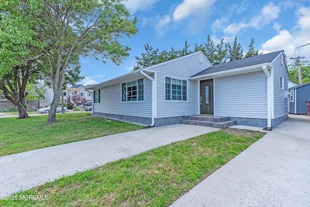 200 Ceylon Ave, Seaside Heights, NJ 08751 - single story home with a front lawn