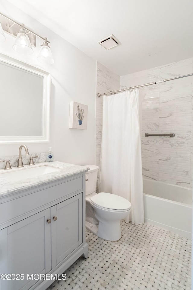 9 Maniwaki Ct, Toms River, NJ 08757 - full bathroom with vanity and shower / tub combo with curtain
