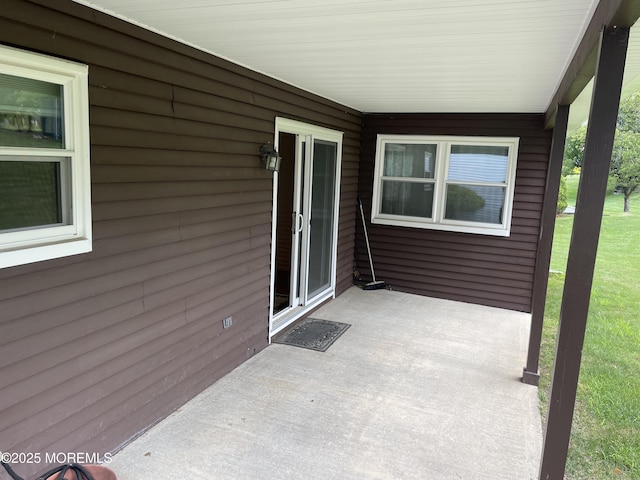 14 Weston Ct, Marlboro, NJ 07746 - view of patio
