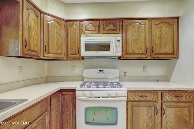 14 Weston Ct, Marlboro, NJ 07746 - photo 22