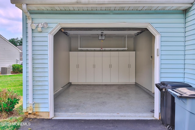 11 Ivy Rdg Unit 1000, Howell, NJ 07728 - view of garage
