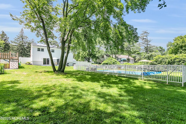 180 Grand Ave, Atlantic Highlands, NJ 07716 - view of yard