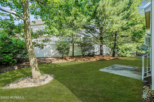 9 Mioduski Ct, Parlin, NJ 08859 - view of yard