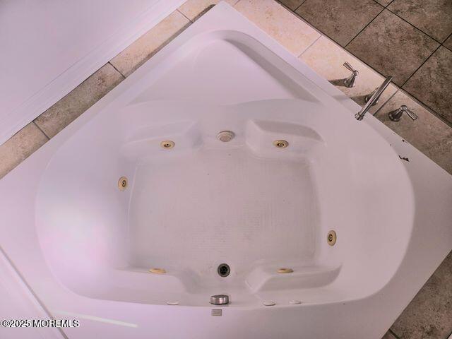 19 Sunrise Blvd, Forked River, NJ 08731 - bathroom featuring a jetted tub