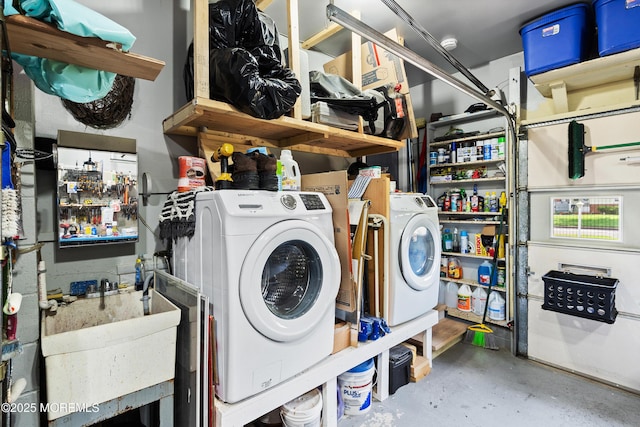 1086 Edgebrook Dr S, Toms River, NJ 08757 - laundry area with washing machine and clothes dryer