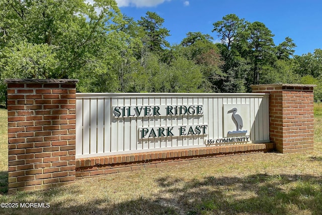 1086 Edgebrook Dr S, Toms River, NJ 08757 - view of community sign
