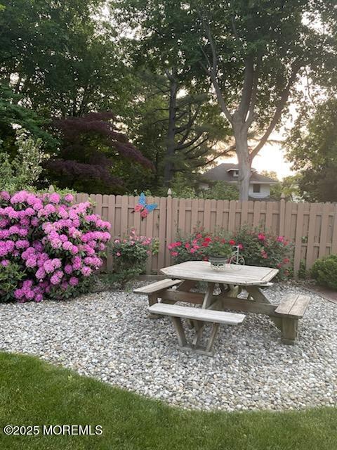 109 Orchard Ave, Hightstown, NJ 08520 - photo 32