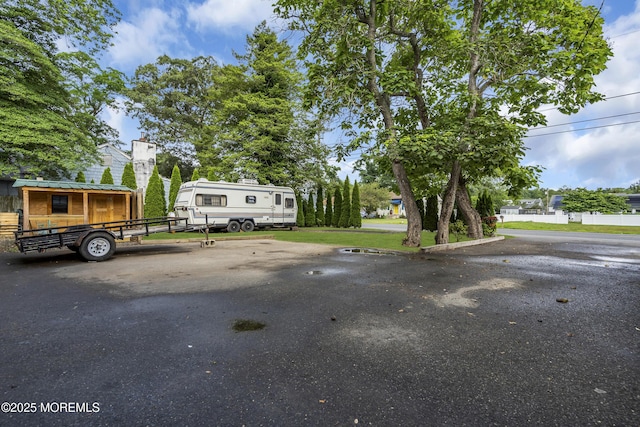 614 Bay Blvd, Bayville, NJ 08721 - view of vehicle parking