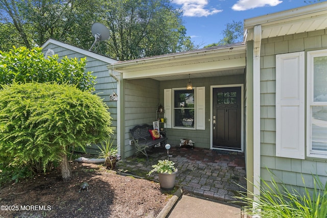 7 Plymouth Dr, Howell, NJ 07731 - doorway to property with a porch
