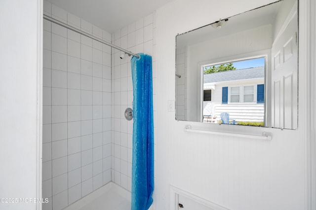 19 Elizabeth Ave, Lavallette, NJ 08735 - bathroom featuring a tile shower