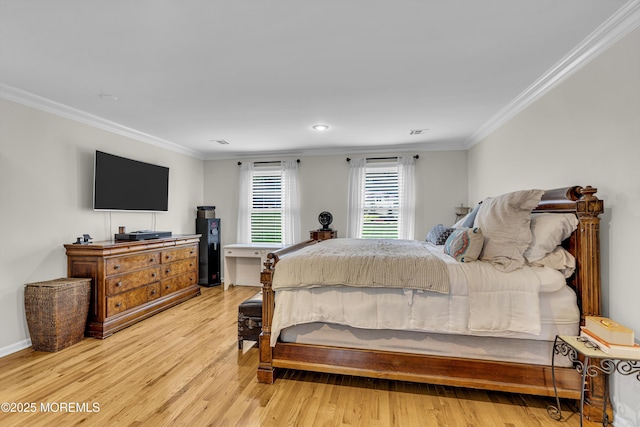 2 Shady Oak Ct, Millstone, NJ 08535 - bedroom featuring crown molding, light wood-type flooring, and recessed lighting