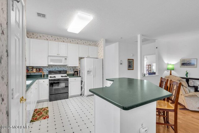 45 Kirkby Ln, Manchester, NJ 08759