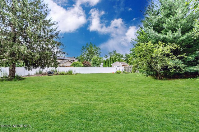 7 Southport Dr, Howell, NJ 07731