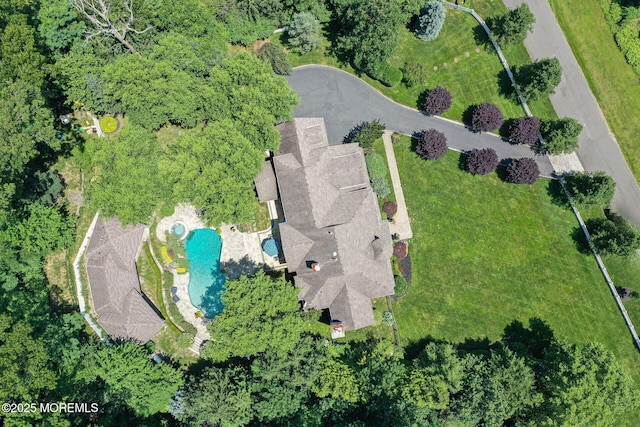 9 Withers Ln, Atlantic Highlands, NJ 07716 - aerial view of a pool area