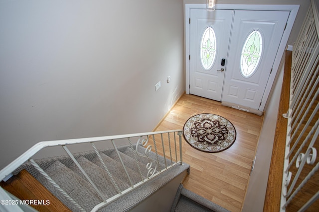 36 Cori St, Parlin, NJ 08859 - foyer entrance with wood finished floors
