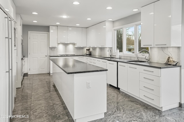 5 Wenning Ct, Oakhurst, NJ 07755