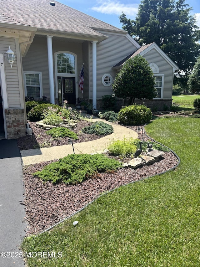 7 Fontaine Ct, Manchester, NJ 08759 - entrance to property with a yard