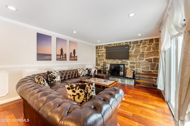 26 N Boston Rd, Jackson, NJ 08527 - living area featuring crown molding, wood finished floors, a stone fireplace, and recessed lighting