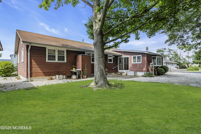648 E Bayview Ave, Ocean Gate, NJ 08740 - single story home featuring entry steps and a front lawn