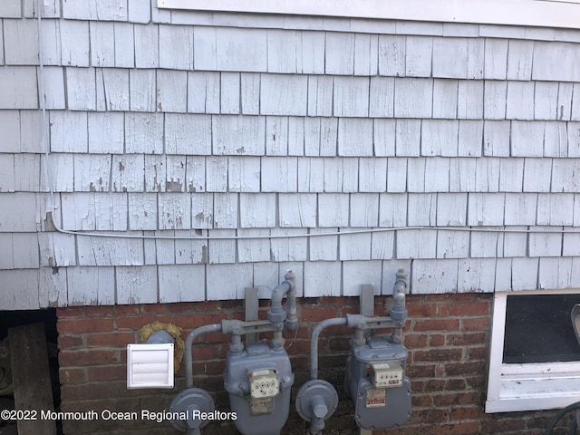 267 Roosevelt Ave, Oakhurst, NJ 07755 - exterior view of gas meter