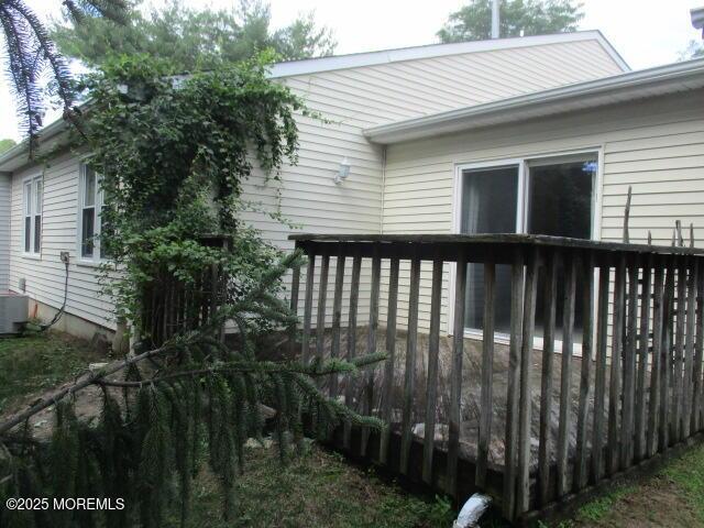 294 Marni Ln, Lakewood, NJ 08701 - view of wooden deck