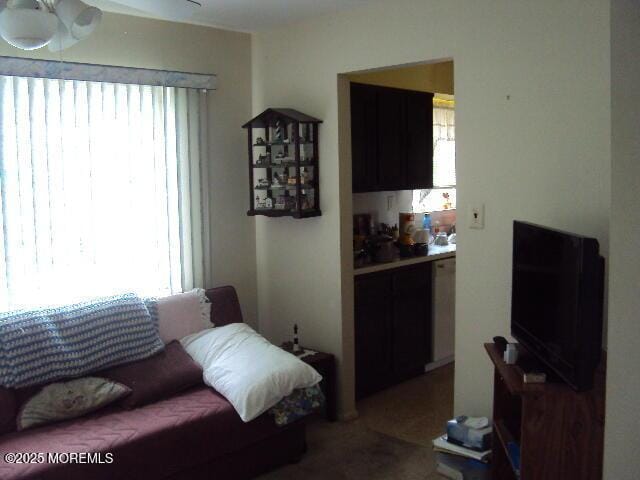 6 Hardy Ct, Brick, NJ 08724 - view of living area