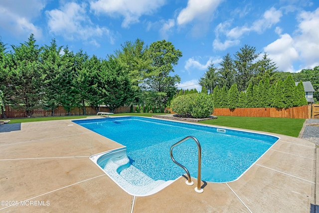 627 Meadow Run, Brick, NJ 08724 - view of pool with a fenced backyard, a diving board, and a patio area