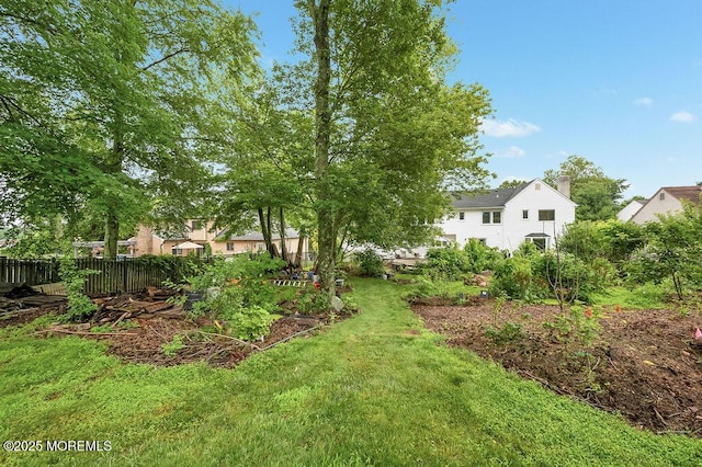 6 Opatut Ct, Morganville, NJ 07751 - view of yard