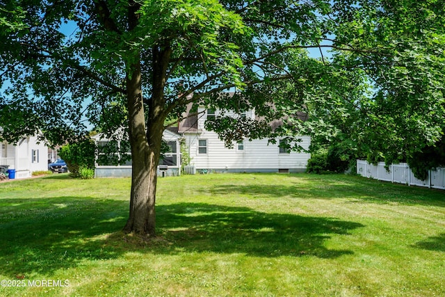 7 Tabor St, Little Silver, NJ 07739 - view of yard