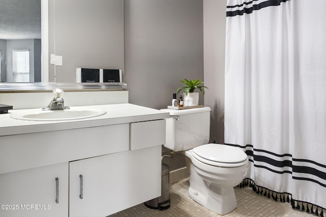 165 Tulip Ln, Freehold, NJ 07728 - bathroom with vanity, curtained shower, and tile patterned floors