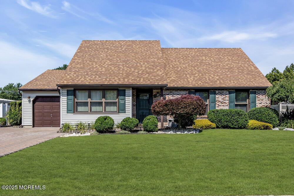 18 Laurel Crest Dr, Howell, NJ 07731 - photo 1