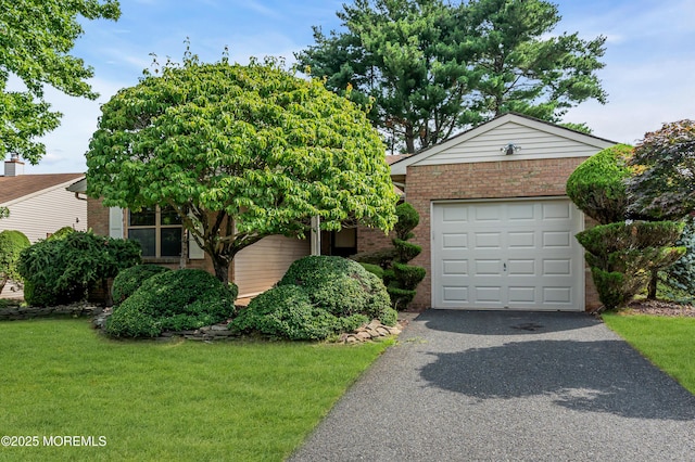47 Lakeview Dr, Marlboro, NJ 07746 - photo 1
