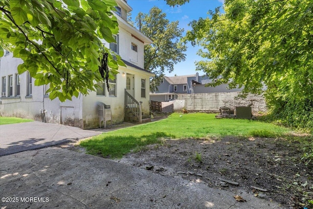 1015 Mattison Ave, Asbury Park, NJ 07712 - view of yard featuring entry steps