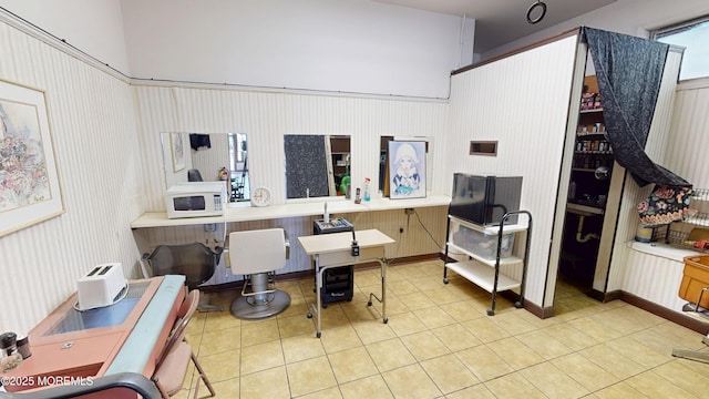 574 Main St, Sayreville, NJ 08872 - office space featuring tile patterned floors