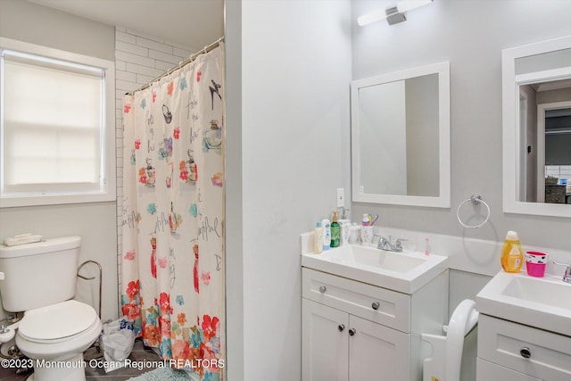 767 Hemlock Rd, Union, NJ 07083 - full bathroom featuring vanity and a shower with curtain