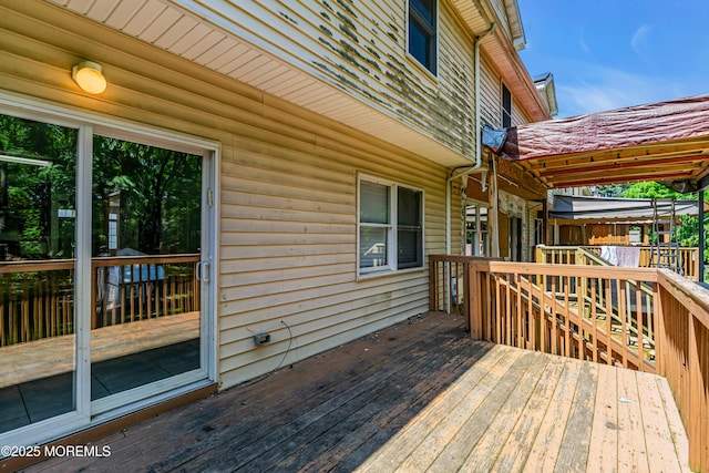 25 Rockefeller Dr, Lakewood, NJ 08701 - view of wooden terrace