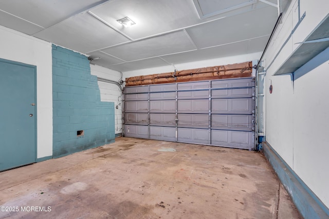 215 Sunset Ln, Howell, NJ 07731 - view of garage