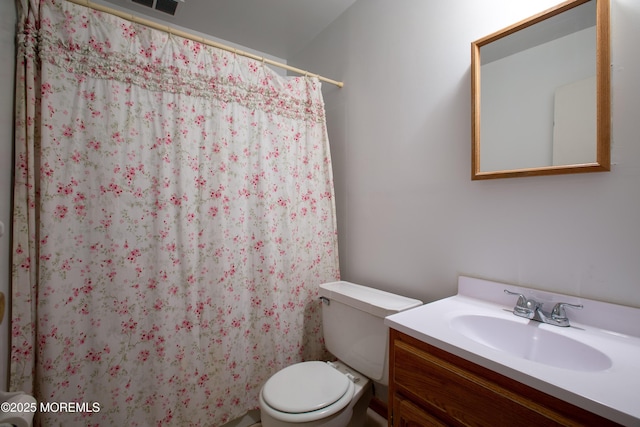 2152 Dover Pines Ave, Toms River, NJ 08755 - bathroom with vanity and a shower with curtain