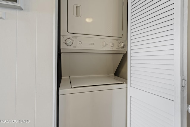 51 Hiering Ave Unit D9, Seaside Heights, NJ 08751 - laundry area with estacked washer and dryer