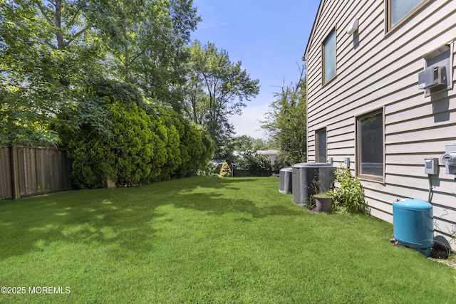 136 Sunset Rd, Lakewood, NJ 08701 - view of yard