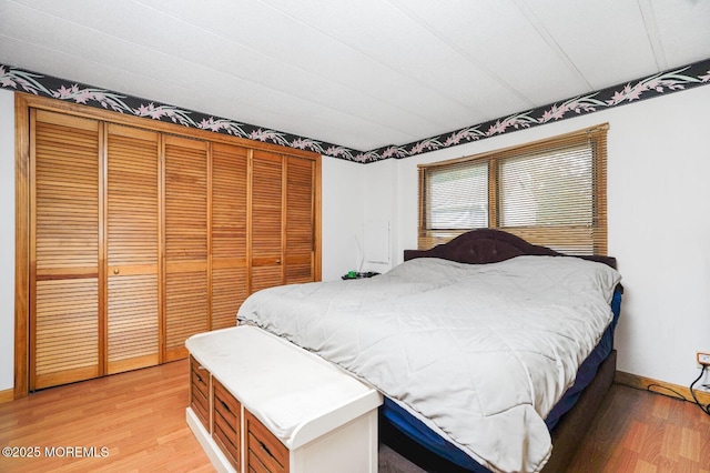 14 Cedar Ct, Manalapan, NJ 07726 - bedroom with light wood-style floors and a closet